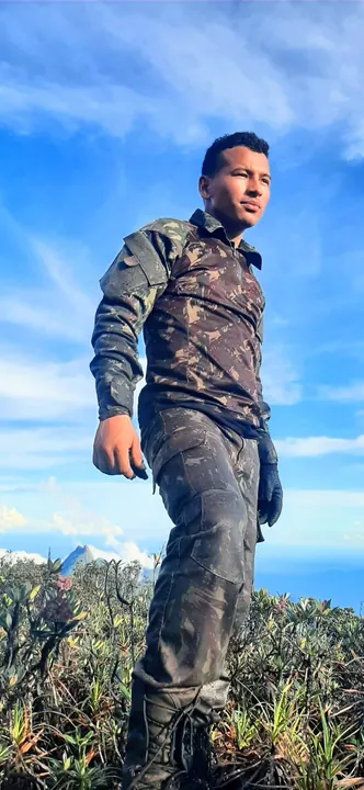 Cb Guimarães